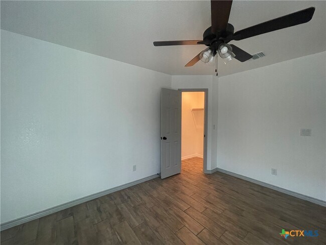 Building Photo - 2408 Duntov Dr