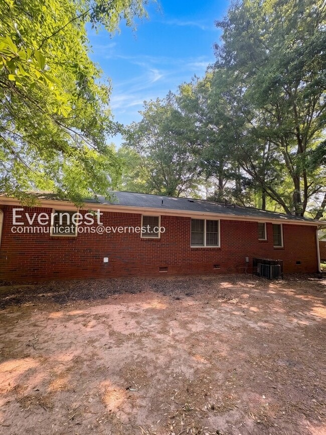 Building Photo - 539 Green St