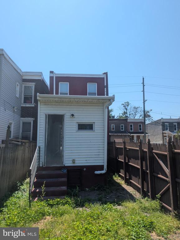 Building Photo - 435 Mechanic St