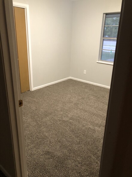 Large bedrooms with new carpet - 5908 Stonewall St