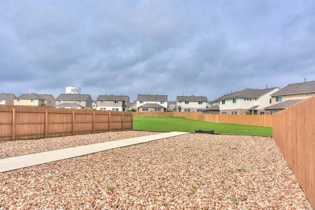 Building Photo - 420 White Steppe Way