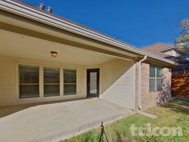 Building Photo - 129 Muirfield Dr