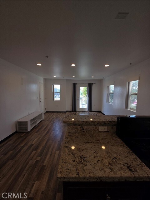 Building Photo - 14537 Archwood St