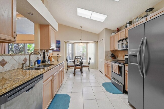 Building Photo - 2241 Soundings Ct