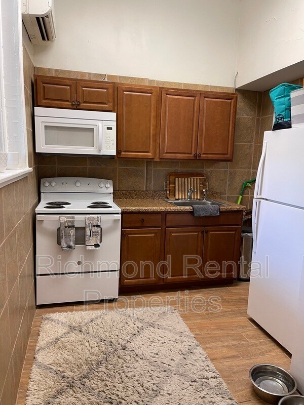 Building Photo - 1603 Hanover Ave