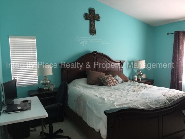 Building Photo - Parkside Green Gated Community