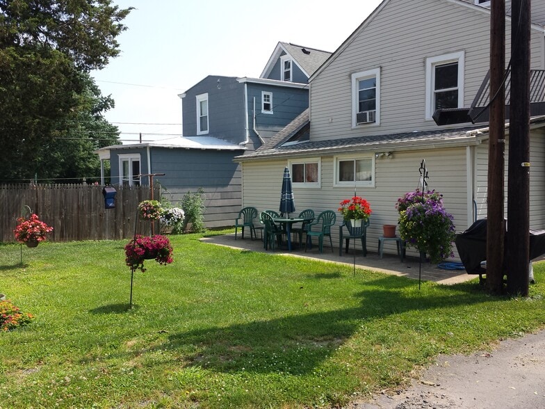 Backyard - 7 Broad St