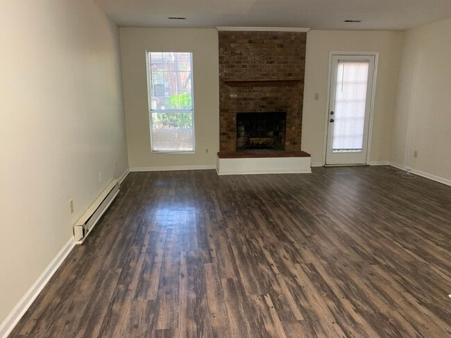 Building Photo - Spacious North Raleigh  Townhouse  *2 brm ...
