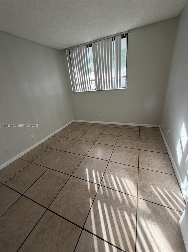 Building Photo - 1820 N Congress Ave