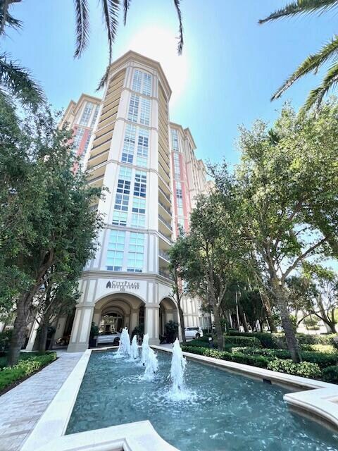 Building Photo - 550 Okeechobee Blvd
