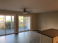 Building Photo - 3700 Golf Colony Ln