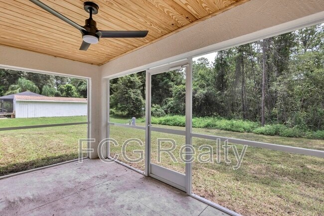 Building Photo - 6551 Hemlock Rd