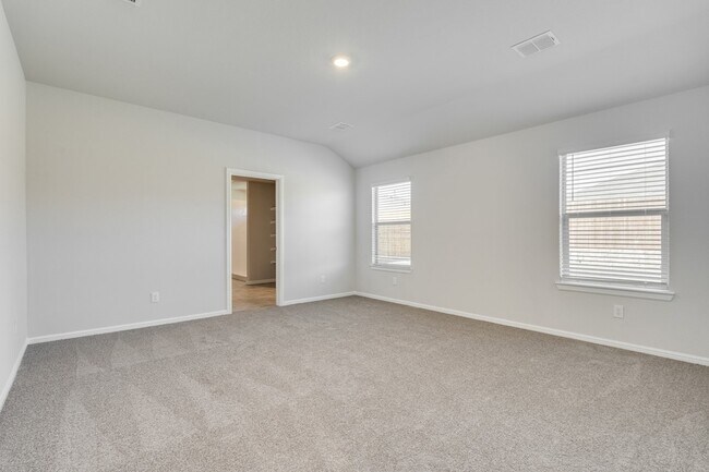 Building Photo - 5808 Piedrosa Ct