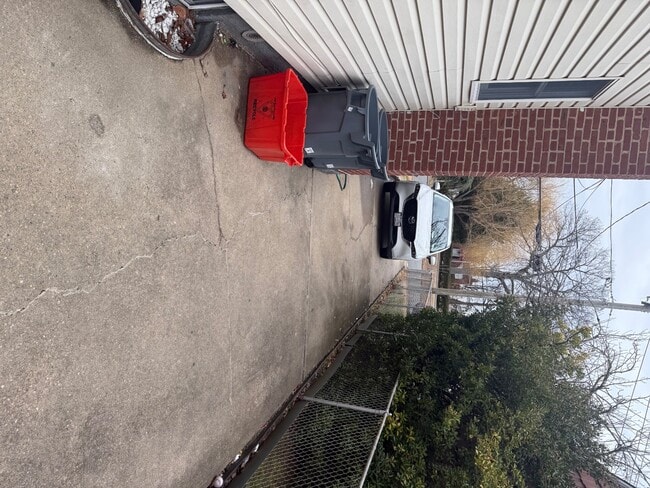 Building Photo - 284 Semton Blvd