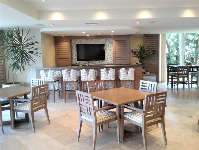 Building Photo - 3700 S Ocean Blvd