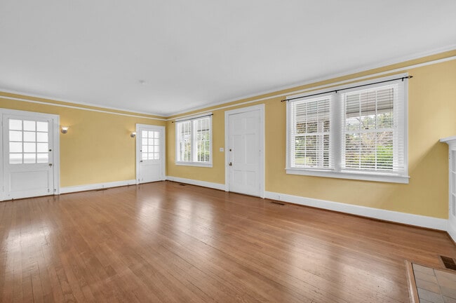 Building Photo - 212 N 16th St