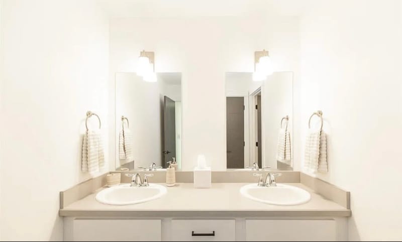 Building Photo - 1650 Davis Ln