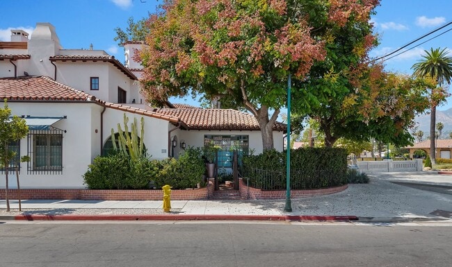 Building Photo - STUNNING  property for lease ~ Experience the Santa Barbara LIFE!