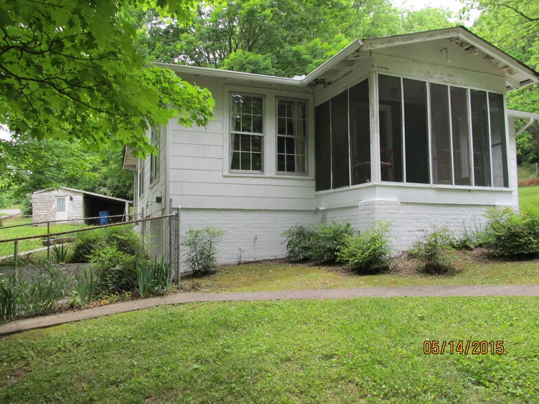 Building Photo - 469 Lowell Street
