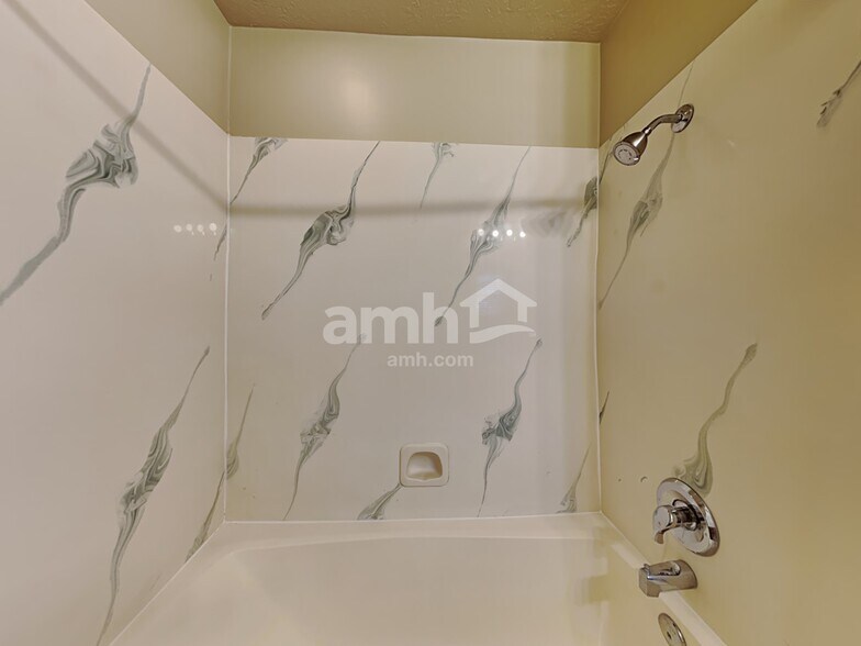 Building Photo - 2906 W 2075 S