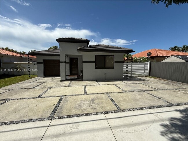 Primary Photo - 14480 SW 112th St