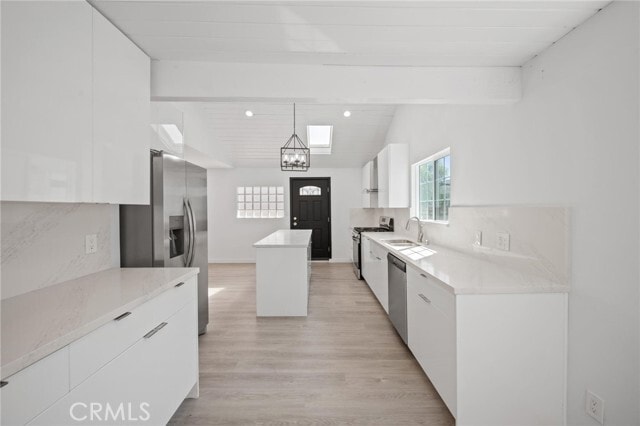 Building Photo - 7445 Balcom Ave