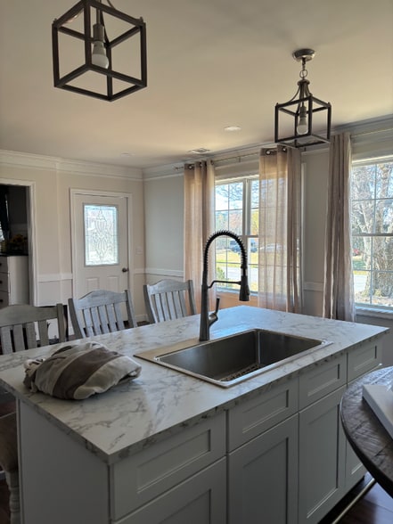 Building Photo - 9305 Ox Rd