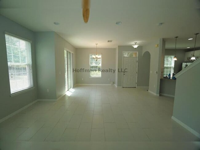 Building Photo - 2 Story Condo in gated community at Schooner Cove