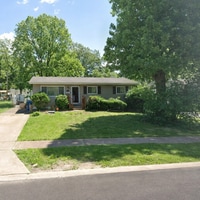 Building Photo - 292 Meadowcrest Dr