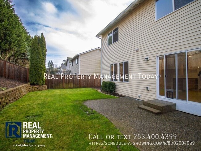 Building Photo - 2702 Meyer St