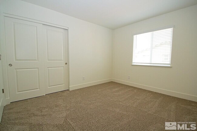 Building Photo - 7885 Taconite Dr