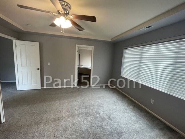 Building Photo - Beautiful 4 Bedroom 3 Bath In The Saddle Creek Community In Fife!