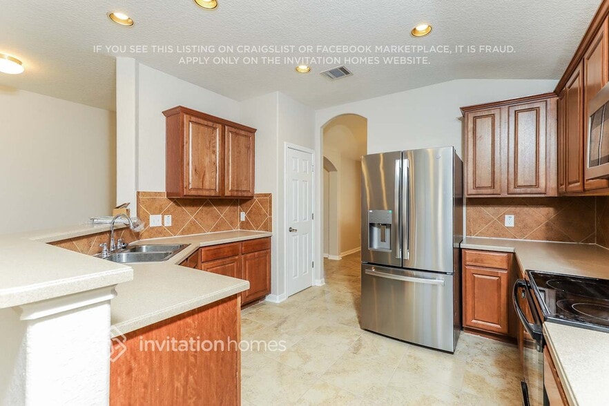 Building Photo - 8414 Western Way