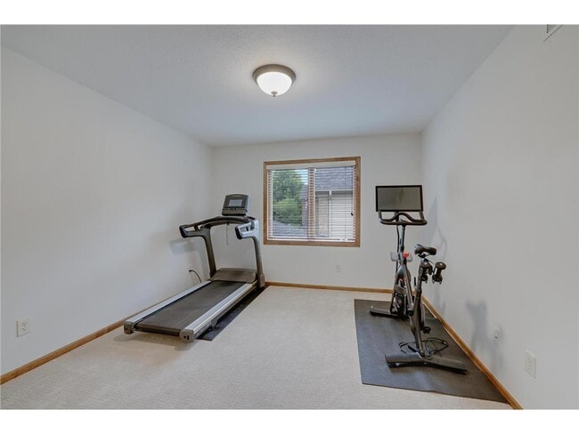 Building Photo - 645 Ramsey Cir