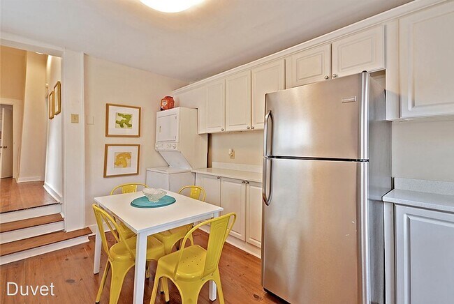 Building Photo - 3 br, 2 bath House - 179 Queen Street 2