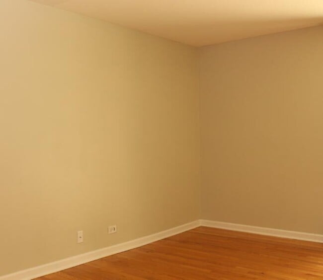 Building Photo - 361 Grissom Ct