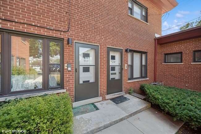 Building Photo - 524 Poplar Dr