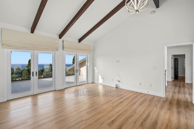 Building Photo - Palos Verdes Estates luxury home is now av...
