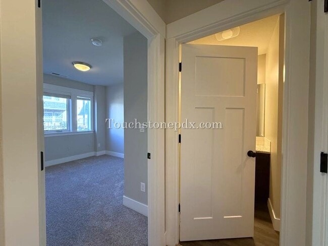 Building Photo - Modern Open Concept 3 Bedroom Home with Balcony and Attached Garage