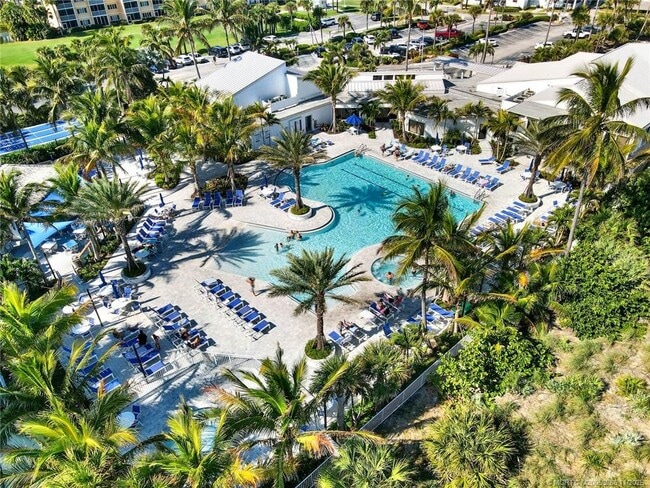 Building Photo - 301 S Compass Dr