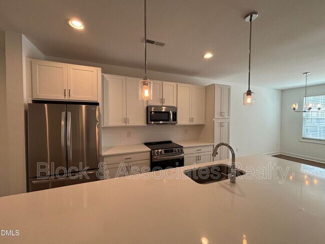 Building Photo - 5710 Parker Pnes Ct