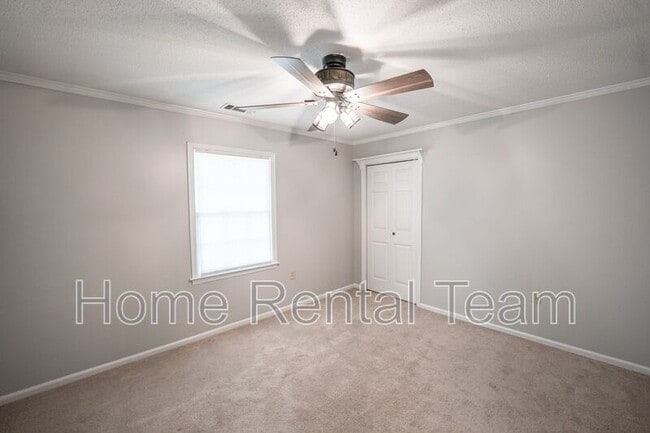 Building Photo - 803 Kings Rd