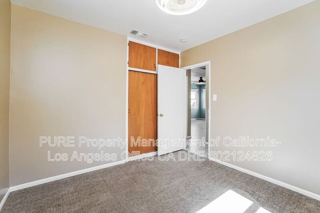 Building Photo - 13421 Curtis and King Rd