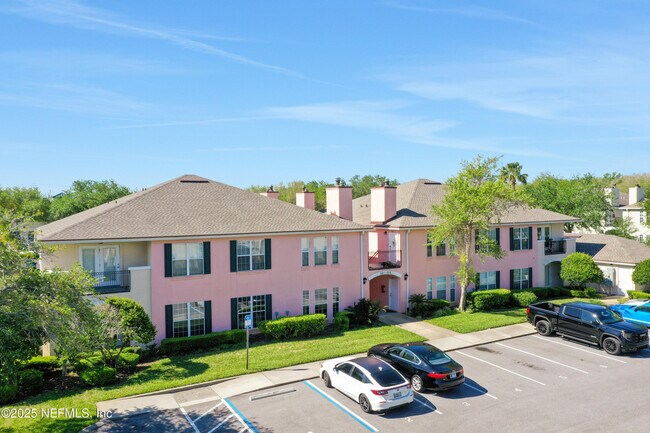 Building Photo - 228 Jardin De Mer Pl