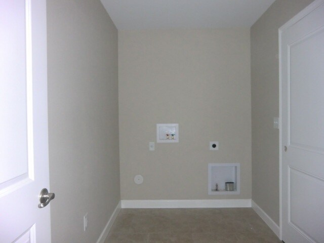 Building Photo - 5818 Executive Plaza Dr