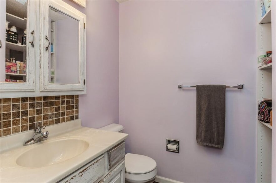Building Photo - 941 Grand Avenue Ct