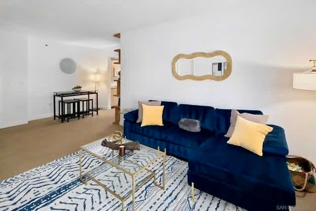 Building Photo - 425 W Beech St