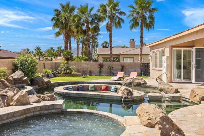 Building Photo - 57806 Cantata Dr