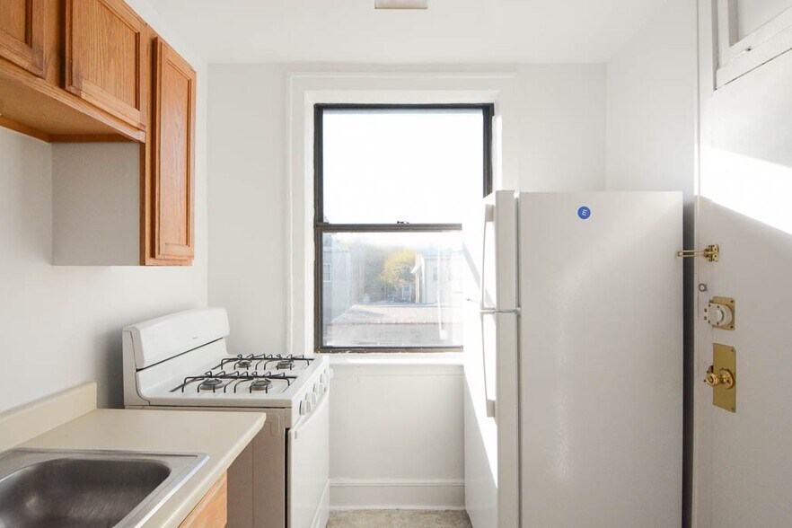 Building Photo - 2334 N Spaulding Ave