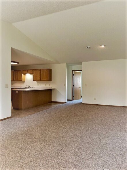 Building Photo - 851 E Prairie Ln